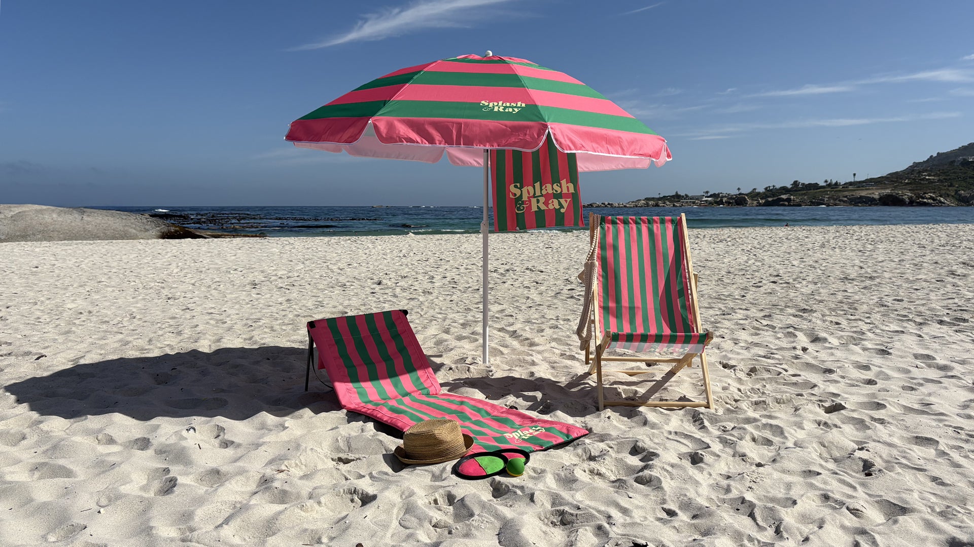 Parallel Palms 2.25 Umbrella - Red/Pink